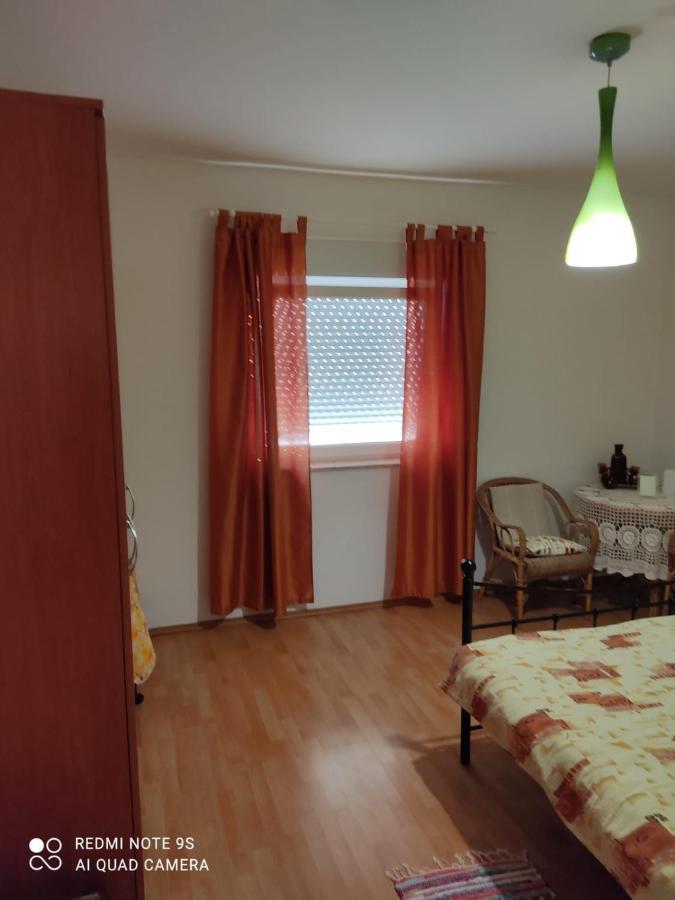 Apartmani Iva Sveti Juraj Bagian luar foto