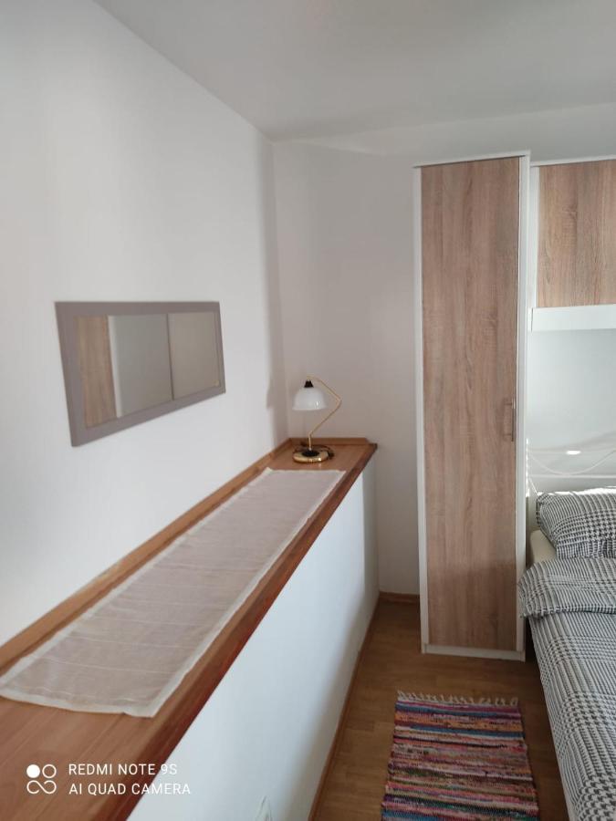 Apartmani Iva Sveti Juraj Bagian luar foto