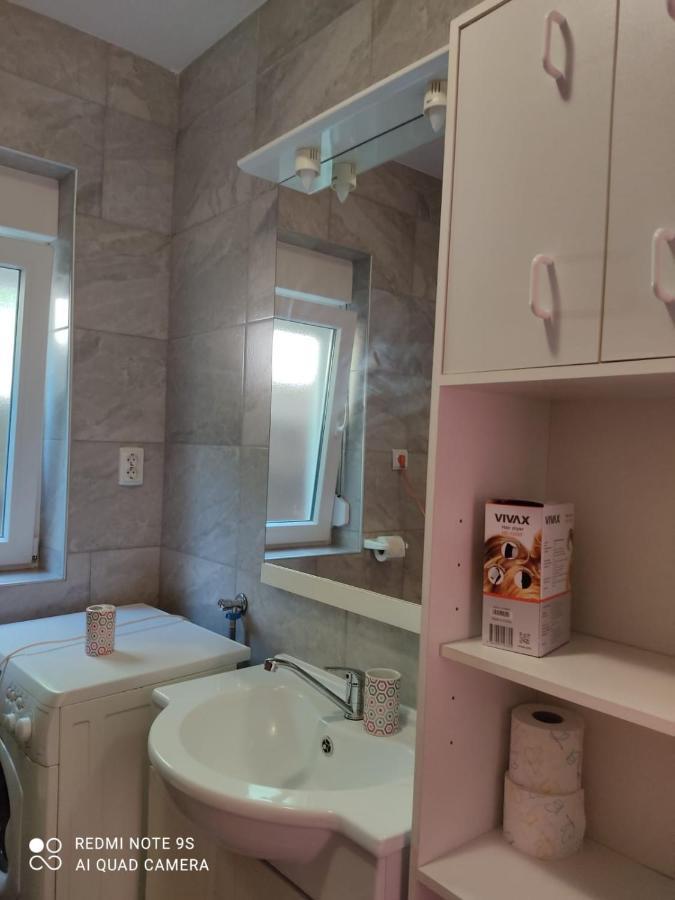 Apartmani Iva Sveti Juraj Bagian luar foto